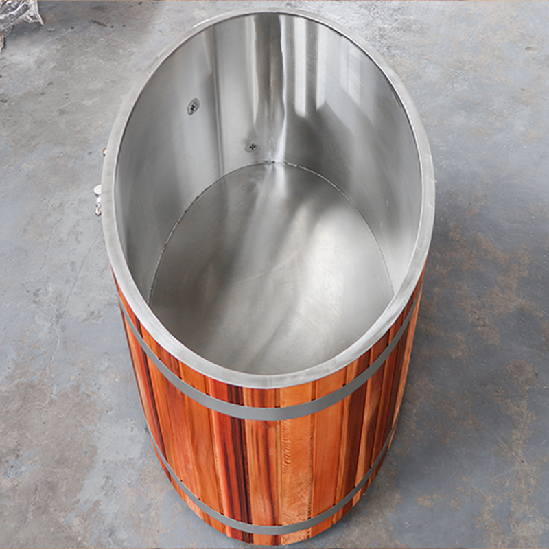 FC-6 Wooden Cold Plunge Tub